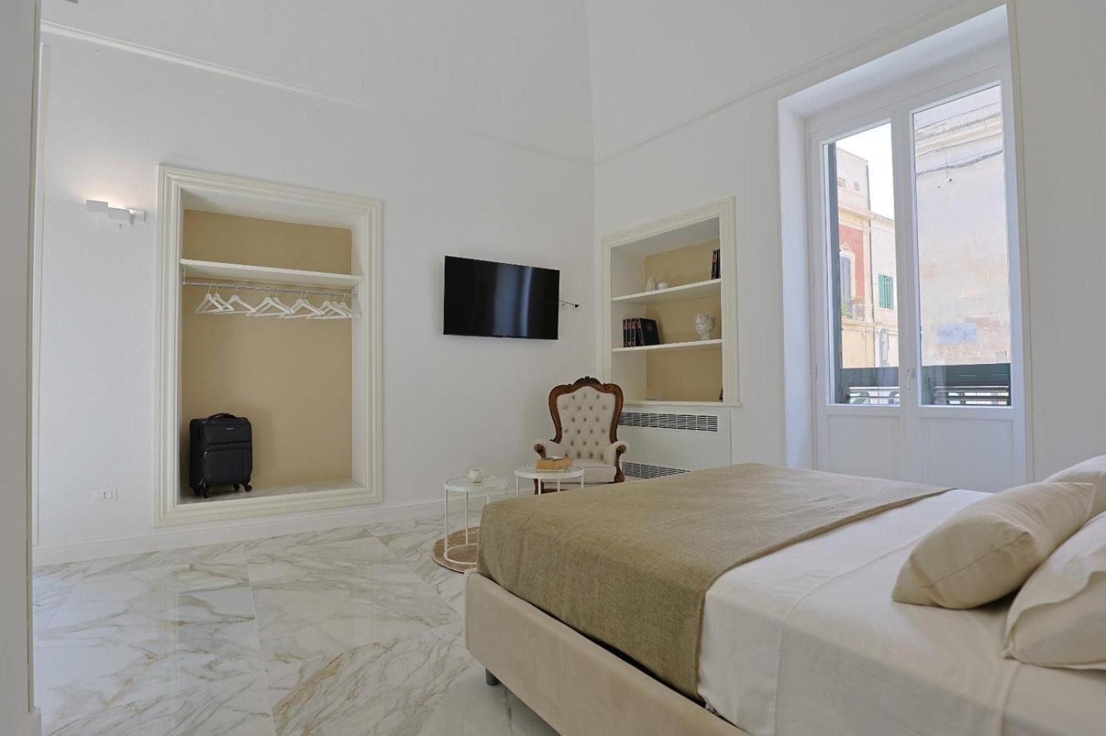 Palazzo Cavour Bed and Breakfast Lecce Esterno foto