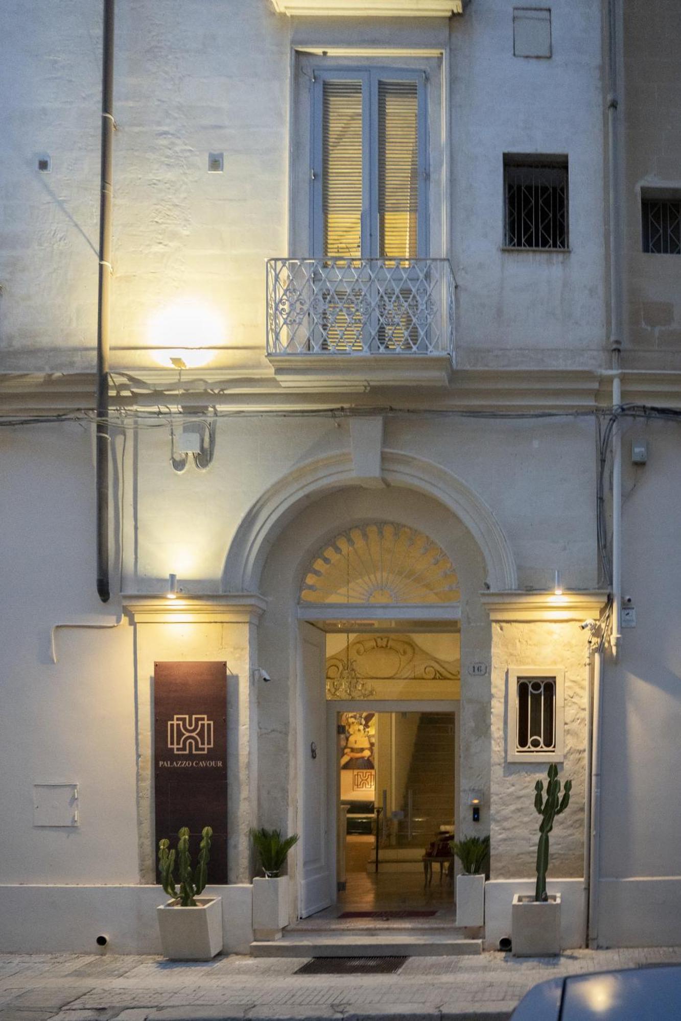 Palazzo Cavour Bed and Breakfast Lecce Esterno foto