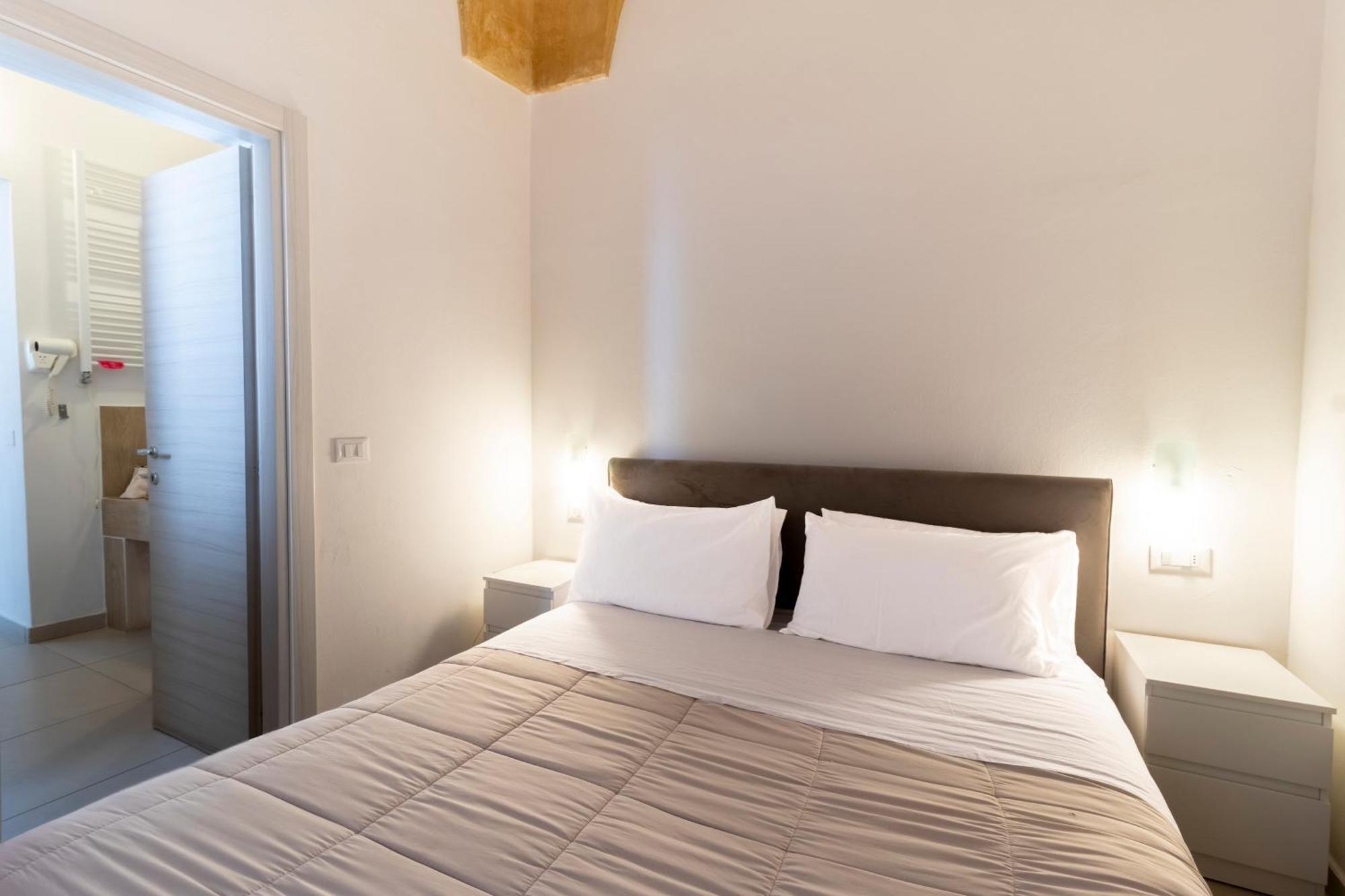 Palazzo Cavour Bed and Breakfast Lecce Esterno foto